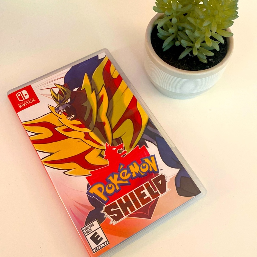 Pre-Owned Pokémon Shield for Nintendo Switch